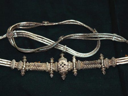 280 Old Indian Silver Belt - Jewelry for a Young Bride For Sale