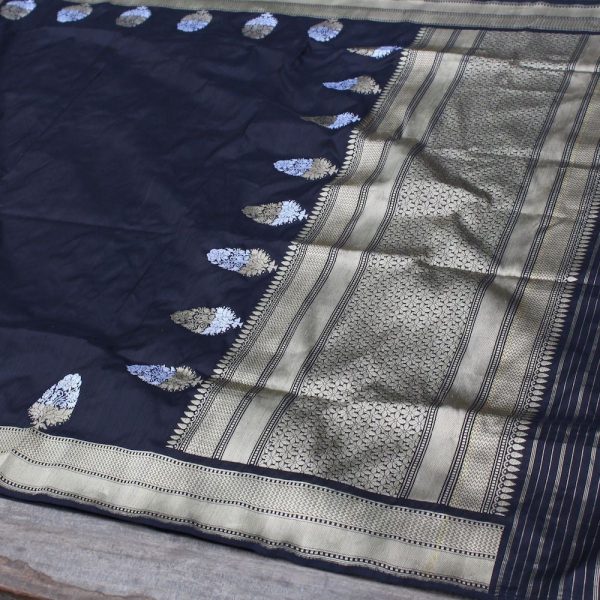 Black Pure Katan Silk Banarasi Handloom Dupatta Supply