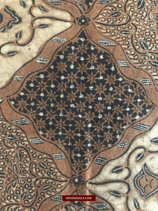 1431 Javanese Batik Kombinasi Sarong Textile Shawl For Sale