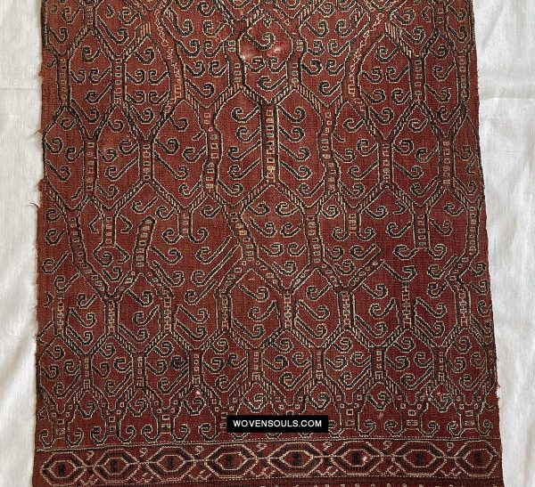 1644  Antique Woven Pua Sungkit Iban Textile Supply